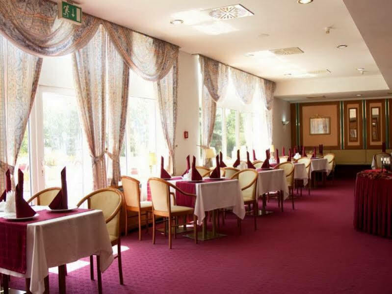 Shodlik Palace Tasken Kültér fotó